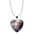 Collier cœur avec illustration chat blanc et panda et chaîne à billes argentée - Chat Blanc Embrasse Panda Illustration (JY008172-5)