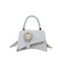 Borsa a trapezio grigio argento con patta di strass e fibbia a fiore dorato - Argento