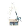 Bolso bandolera cuadrado crema y azul claro con pañuelo de seda y colgante dorado - Azul