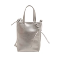 Borsa a mano in pelle argento metallizzato con dettaglio a nodo intrecciato e doppi manici - Argento