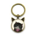 Llavero vintage de bronce con orejas de gato e ilustración de gatito pintada a mano - Gato B&N con Lazo Rosa (YSK3093-6)