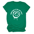 Détail du t-shirt vert avec imprimé sourire blanc et texte 'Sometimes it be like that' - S / Hauts / Vert Encre (Texte Blanc)