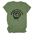 Détail de l'imprimé smiley sur un t-shirt en coton vert olive à col rond pour femme - S / Hauts / Vert Olive (Texte Noir)