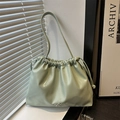 Bolso tote grande verde menta con cordón, cuero plisado y detalle de lazo plateado - Verde