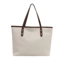 Bolso tote tejido crema con correas de cuero marrón y detalles de remaches dorados - Blanco