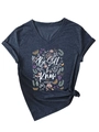 Détail d'un t-shirt col V gris anthracite avec imprimé floral et nœud décoratif devant - Bleu Marine (Graphique Blanc)