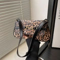 Vintage leopard print baguette shoulder bag with gold horsebit and black leather strap - Leopard Black