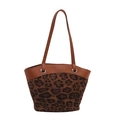 Schicke Beuteltasche mit Leopardenmuster, braunem Lederbesatz und Schultergurten - Braun