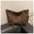 Close-up of leopard print tote bag with gold chain strap and textured fabric detail - No Pendant / Brown