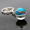 Porte-clés tortue de mer avec pendentif en verre double face sur fond noir réfléchissant - Tortue de Mer Bleu Profond (JY009030-4)