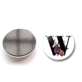 Floral letter W crystal glass fridge magnet with black magnetic back for home decor - Letter W Style (XSWX6582-W)