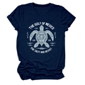 Détail de l'imprimé tortue de mer tribale blanche sur t-shirt bleu foncé - S / Bleu Marine