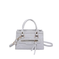 Borsa a tracolla grigio chiaro con cerniere metalliche decorative e ciondoli a nappe - Argento