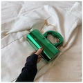 Elegante borsa a scatola in acrilico verde smeraldo con manico geometrico e catena d'oro - Verde