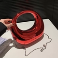 Sac à main rouge brillant effet miroir avec chaîne argentée pour soirée élégante - Avec chaîne / Rouge