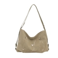 Borsa a spalla chic con rivetti a farfalla, trama increspata in kaki e dettagli argento - Borsa / Verde