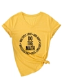 T-shirt gialla con scollo a V, stampa con slogan, maniche risvoltate e nodo sul fondo - S / Giallo (Carattere Nero)