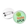 Grüne Kleeblatt-Brosche Good Luck mit Sicherheitsnadel aus silbernem Metall - Orange-Schwarzer Text (Silver-10)