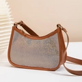 Borsa a spalla marrone a mezzaluna con rete di strass argento e finiture dorate - Marrone