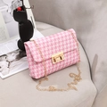 Chic pink houndstooth plaid crossbody bag with gold chain strap and metal lock - Pink