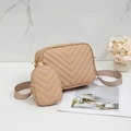 Set borsa a tracolla trapuntata beige con cinturino e dettagli dorati - Albicocca