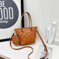 Borsa tote trapuntata marrone con portamonete coordinato e tracolla regolabile - Pelle PU Trapuntata / Marrone
