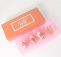 Set dettagliato di spugnette trucco salmone con supporto a spirale in oro rosa e scatola - Stile Salmone Con Supporto In Metallo (Set Salmone da 4 Pezzi)
