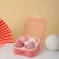 Set de cuatro esponjas de maquillaje degradadas en estuche de almacenamiento rosa transparente - Fresa Rosa