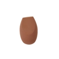 Bruine latexvrije make-up spons in druppelvorm met schuine rand voor egale applicatie - Geometrische Gefacetteerde Stijl / koffiekleur