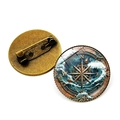 Vue détaillée de broches boussole en bronze vintage montrant l'avant et l'épingle de sûreté - Bronze-Style 5
