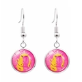 Orecchini a gancio Glinda rosa con corona e design magico da strega per donna - Stile Silhouette Principessa Rosa (JY009468-1)