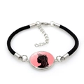 Dettaglio del bracciale intrecciato con ciondolo corona rosa e chiusura argento - Stile Silhouette di Ragazza con Corona (Nero-2) / Nero