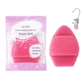Détail de l'éponge à maquillage rose avec sachet zippé de marque et pince de séchage - Avec Clip De Séchage / Rose rouge
