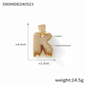 Pendentif lettre K en cuivre doré avec zircons cubiques et cristaux rouges - Style Lettre K (D80-K)