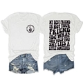 Dettaglio maglietta bianca con stampa nera e pantaloncini di jeans vintage strappati - S / Bianco / Carattere Nero