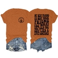T-shirt orange à col rond avec impression au dos et short en jean bleu délavé - Orange Brûlé / Police Noire