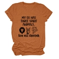 Détail du t-shirt marron orangé avec texte humoristique et motifs d'animaux - Orange Brûlé (Texte Noir)