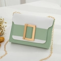 Bolso cuadrado chic en verde menta y blanco con herrajes dorados y cadena - Verde