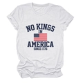 Détail du slogan No Kings in America 1776 et drapeau sur T-shirt en coton blanc - S / Blanc