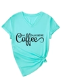 Détail du t-shirt col V vert menthe avec imprimé slogan et nœud élégant sur le côté - S / Bleu Eau Profonde