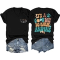 Détails avant et arrière du t-shirt noir col en V avec impression It's A Good Day To Save Animals - Noir