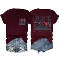 Vue à plat d'un t-shirt bordeaux et d'un short en jean déchiré avec motif montagne - Bordeaux