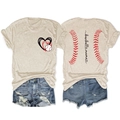 Detalle frontal y posterior de la camiseta baseball mama con gráficos de corazón y shorts - S / Arena