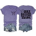 Vue détaillée avant et arrière du t-shirt de baseball violet avec imprimé et short en jean - Violet (Graphique Noir)