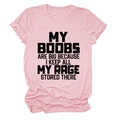 Dettaglio del tessuto misto cotone rosa melange e stampa slogan su t-shirt donna - Rosa (Stampa Nera)
