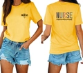 Détails de l'avant et de l'arrière d'un t-shirt jaune Nurse Life avec imprimé inspirant - S / Hauts / Jaune