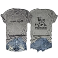Dettaglio del set t-shirt grigia mimi life e pantaloncini di jeans blu da donna - S / Grigio Scuro (Font Nero)