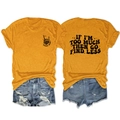 Flach liegendes Set aus ingwerfarbenem T-Shirt mit Rückenspruch und Jeansshorts - S / Senfgelb