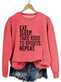 Détail du sweat rouge avec inscription noire Eat Sleep Take Kids To Sports imprimée - Rouge (Police Noire)