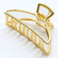 Pinza de pelo de media luna minimalista en metal dorado con acabado brillante y muelle - Mediano / Dorado
